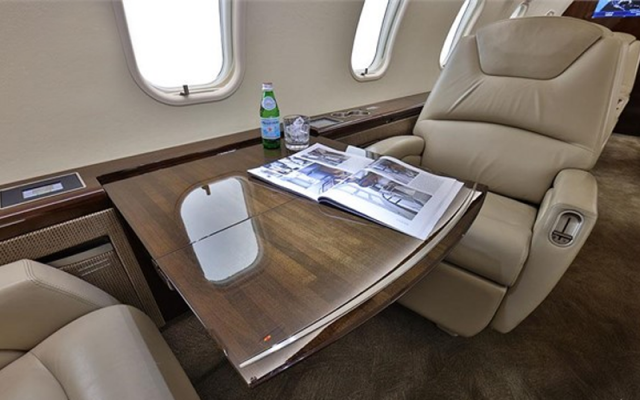 2012 BOMBARDIER CHALLENGER 300 Bombardier - Aircraft Turbofan