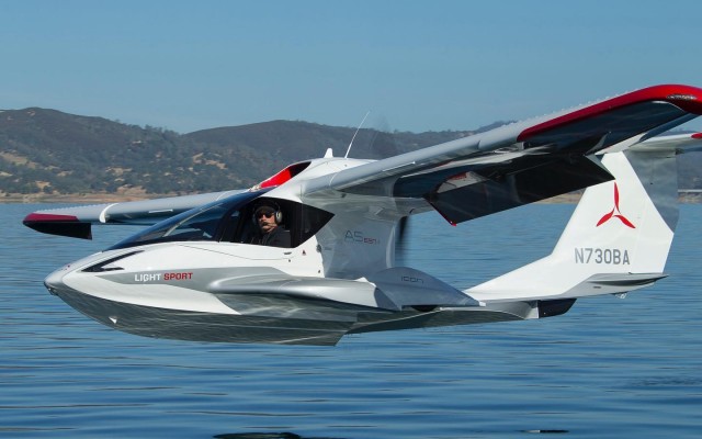 ICON A5. NEW Icon - Aircraft Piston
