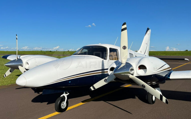 1999 Piper Seneca V Piper - Aircraft Piston