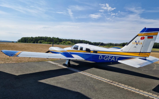 Piper PA-34-220T Seneca V Piper - Aircraft Piston