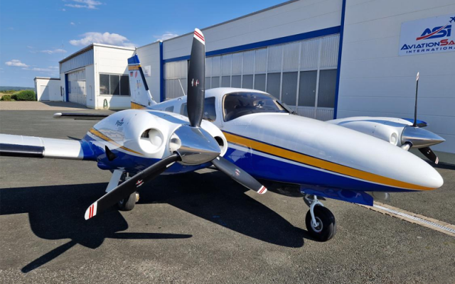 Piper PA-34-220T Seneca V Piper - Aircraft Piston