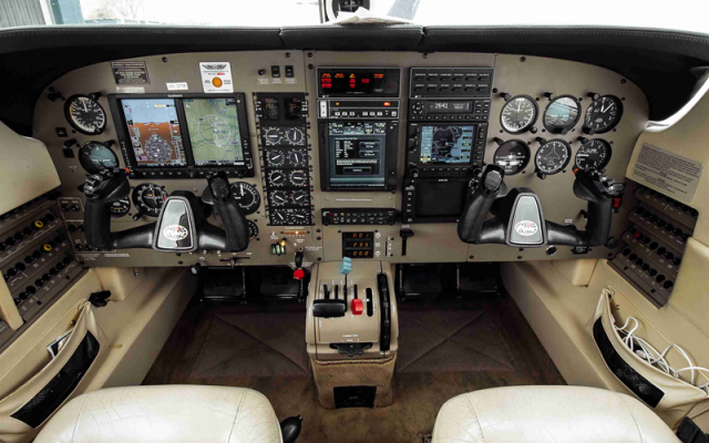 PA46-350P YR-STM Piper - Aircraft Piston