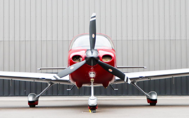 2004 Cirrus STEEL EDITION SR22 Cirrus - Aircraft Piston