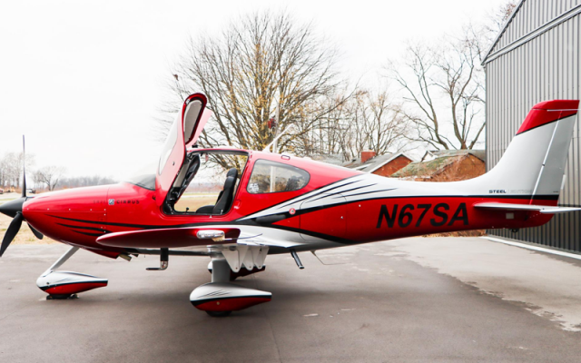 2004 Cirrus STEEL EDITION SR22 Cirrus - Aircraft Piston